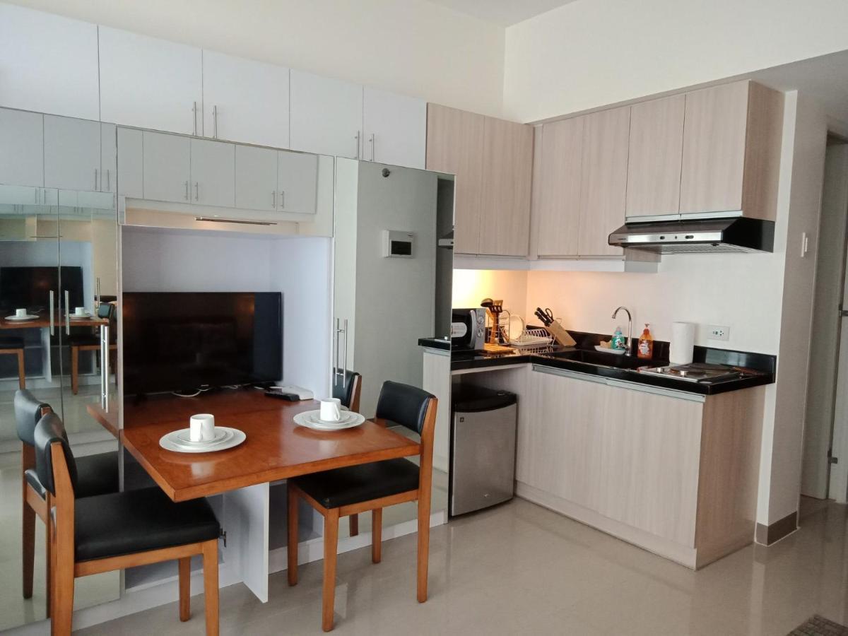 Mabolo Garden Flat A6 With Free Rooftop Pool Cebu Kültér fotó