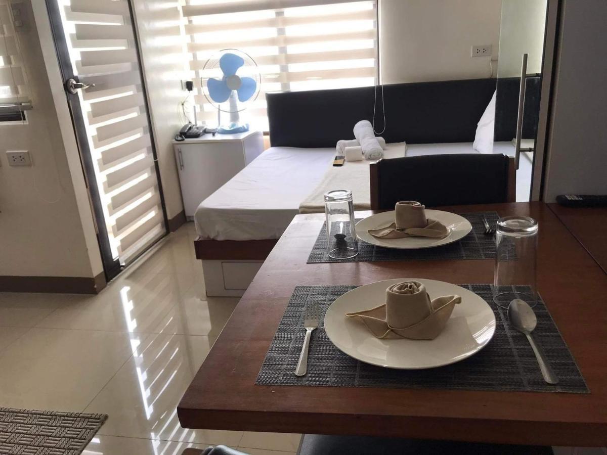 Mabolo Garden Flat A6 With Free Rooftop Pool Cebu Kültér fotó