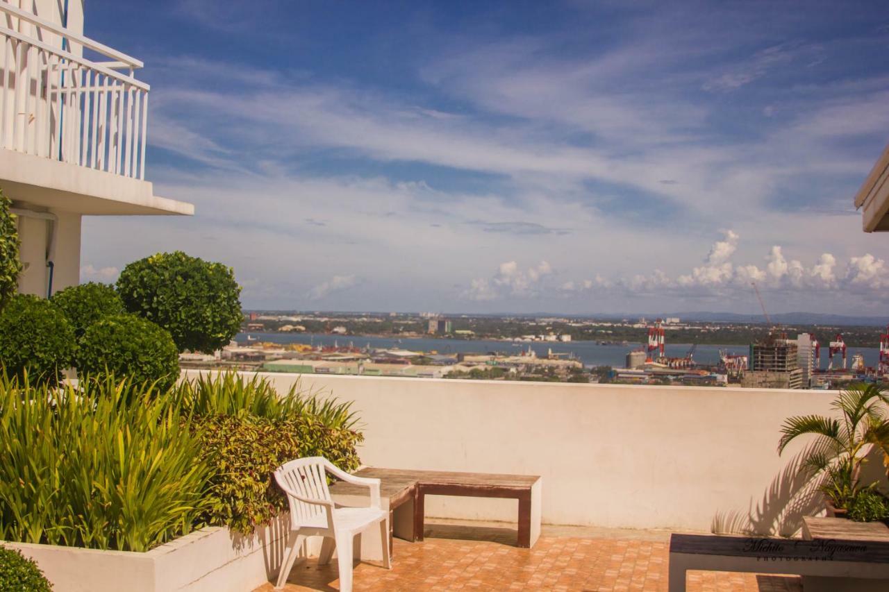 Mabolo Garden Flat A6 With Free Rooftop Pool Cebu Kültér fotó
